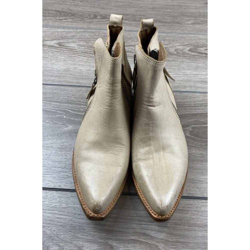 Frye Women's Sacha Moto Schootie‎ Zip Up Ankle Boots Light Beige Size 9 B